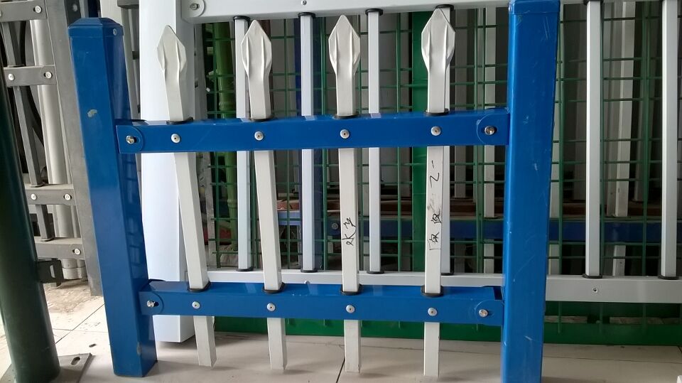 二橫桿鋅鋼護欄